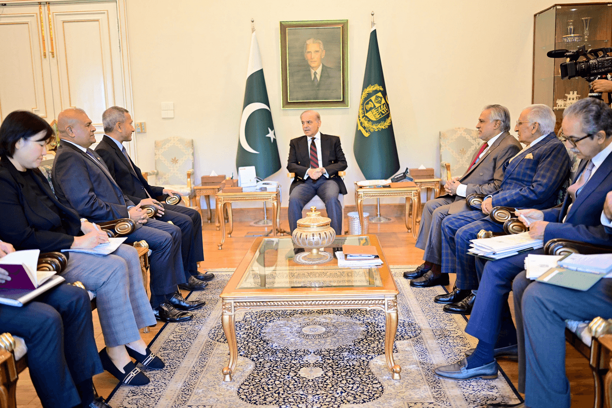 Pakistan seeks Singapore investment in push to expand economic ties