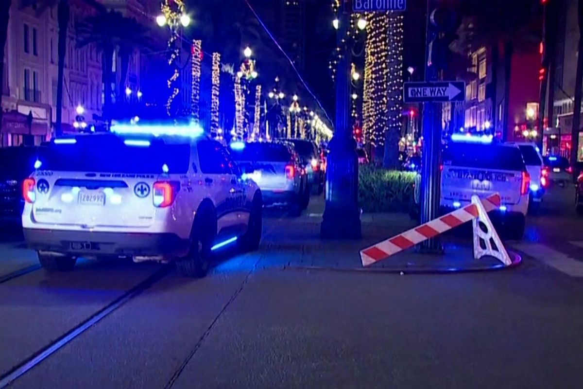 Driver rams into New Orleans crowd killing 15