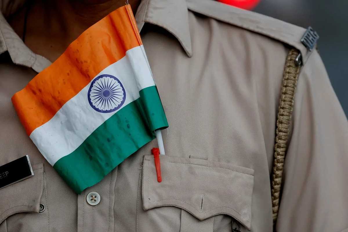 Indian police arrest fake police running 'crime bureau'