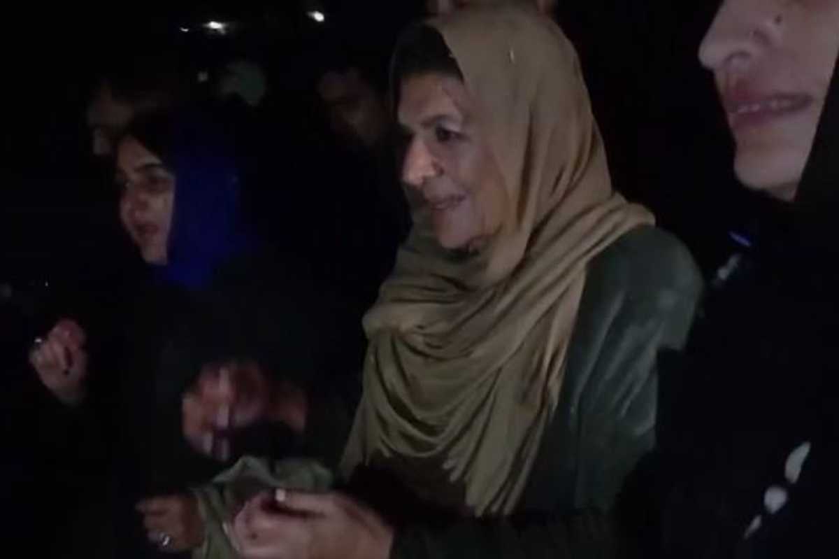 Pakistan police use water cannons on Imran Khan’s sisters at prison protest