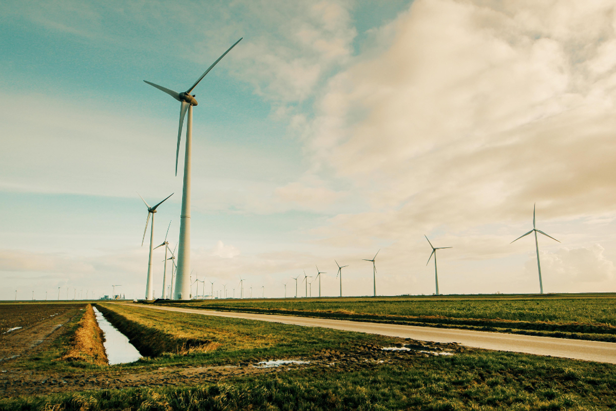Renewable energy investments in Pakistan cross $4 billion in 14 years but more remain stalled