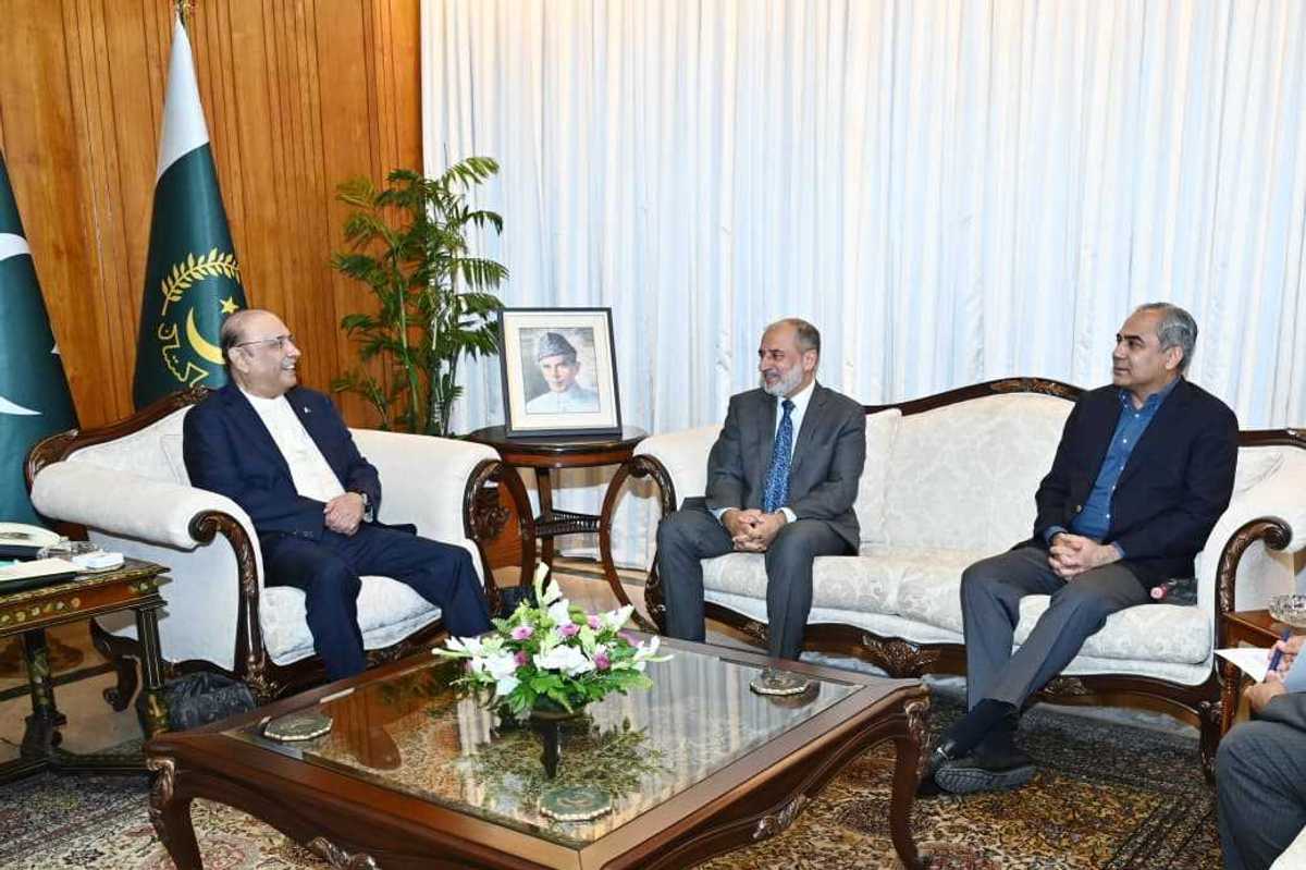 Zardari reaffirms commitment to regional peace under Mecca pact