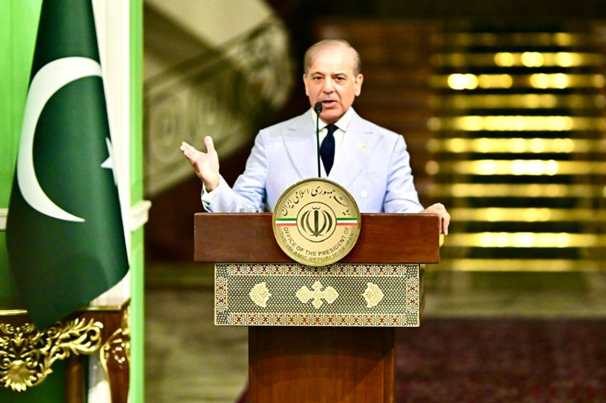 Pakistan says it wants peace with India, ready for talks on all issues including Kashmir