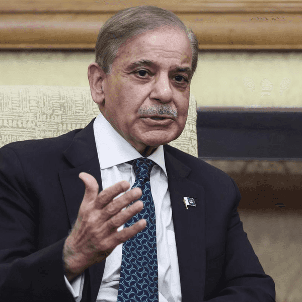 PM Shehbaz urges banks to expand lending to farmers, SMEs and homebuyers