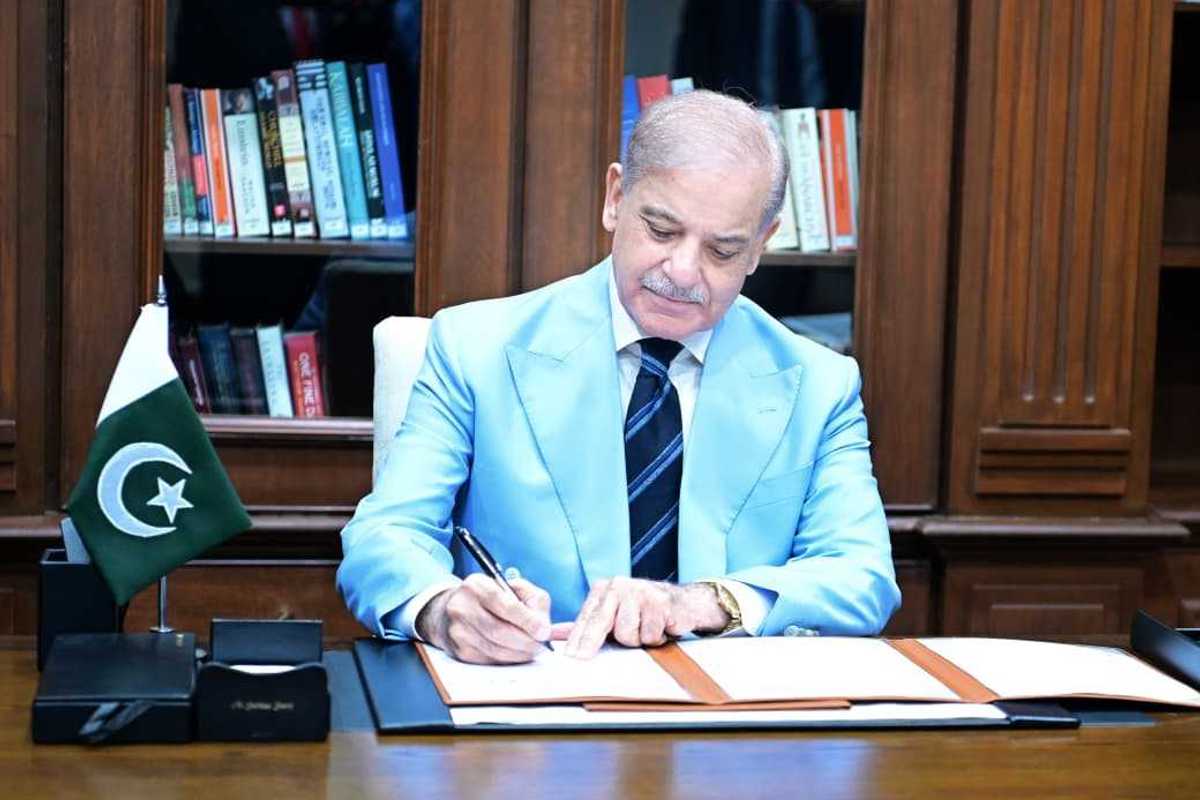 Shehbaz says US-Iran deal in effect immediately, Hormuz to reopen
