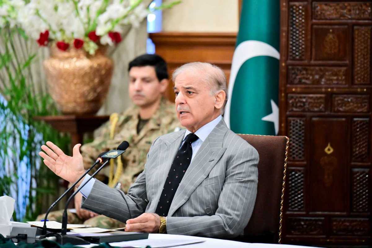 Rs160 billion package for KP announced as civil-military leaders vow to end terrorism