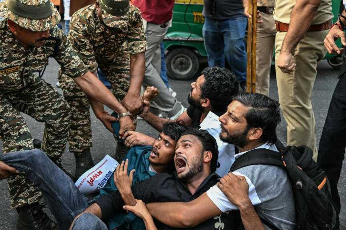 Thousands march in Delhi to demand India's election chief resign