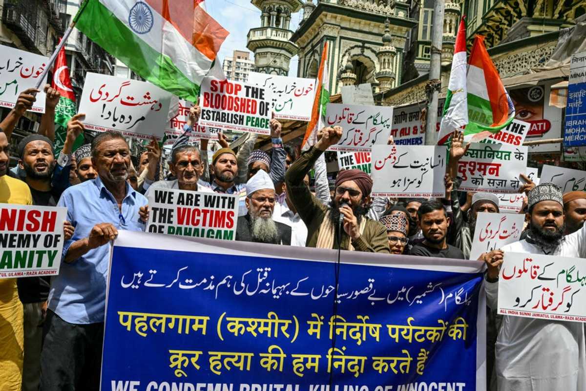 India, Pakistan exchange gunfire for 2nd day as ties plummet after attack