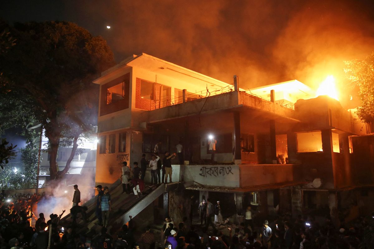 Bangladesh protesters torch founding leader Sheikh Mujibur Rehman's home