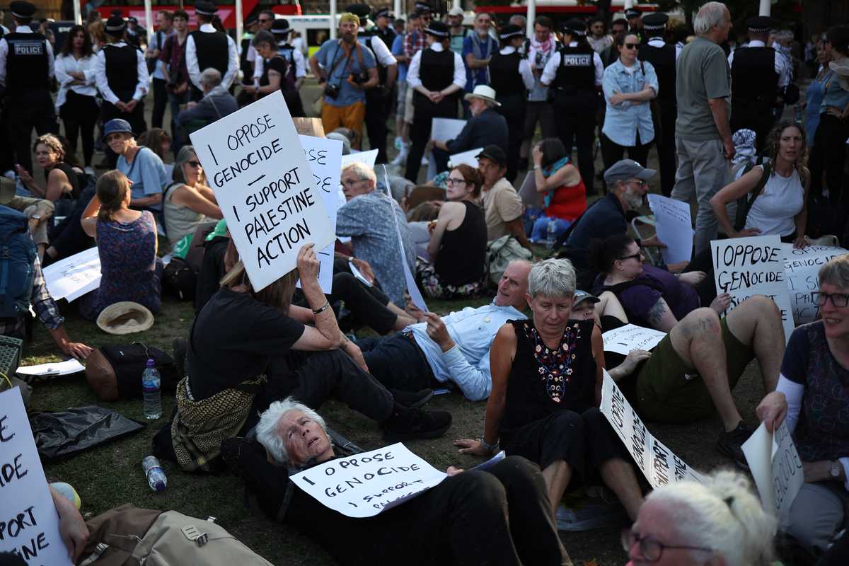 UK arrests 200 backing banned pro-Palestine group