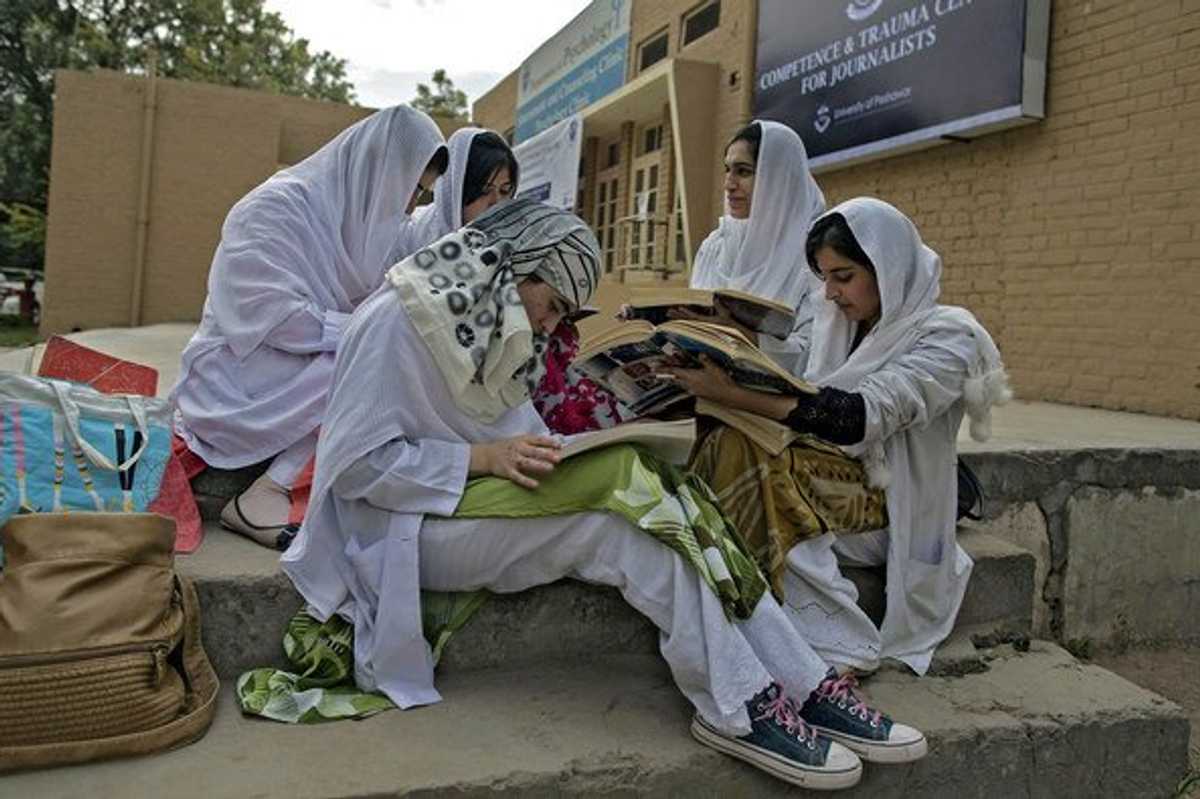 Pakistan regulator cracks down on 14 private medical colleges over fee violations