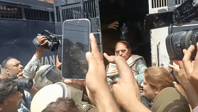 Lawmakers arrested as Khan’s party launches anti-government protests in Pakistan