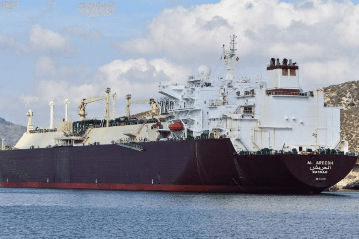 Qatar LNG tanker crosses Hormuz, heads to Pakistan after July disruptions
