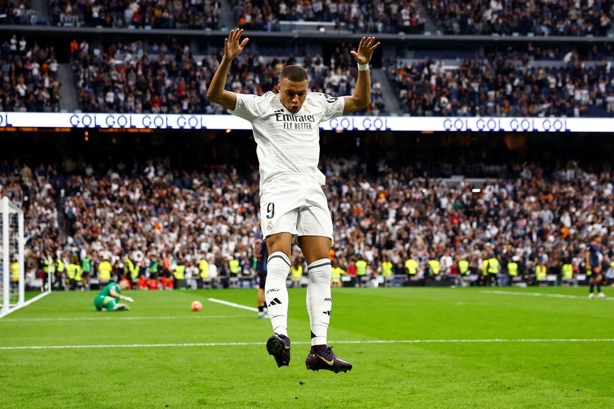 Mbappe adds a little luster to Real season with Golden Shoe