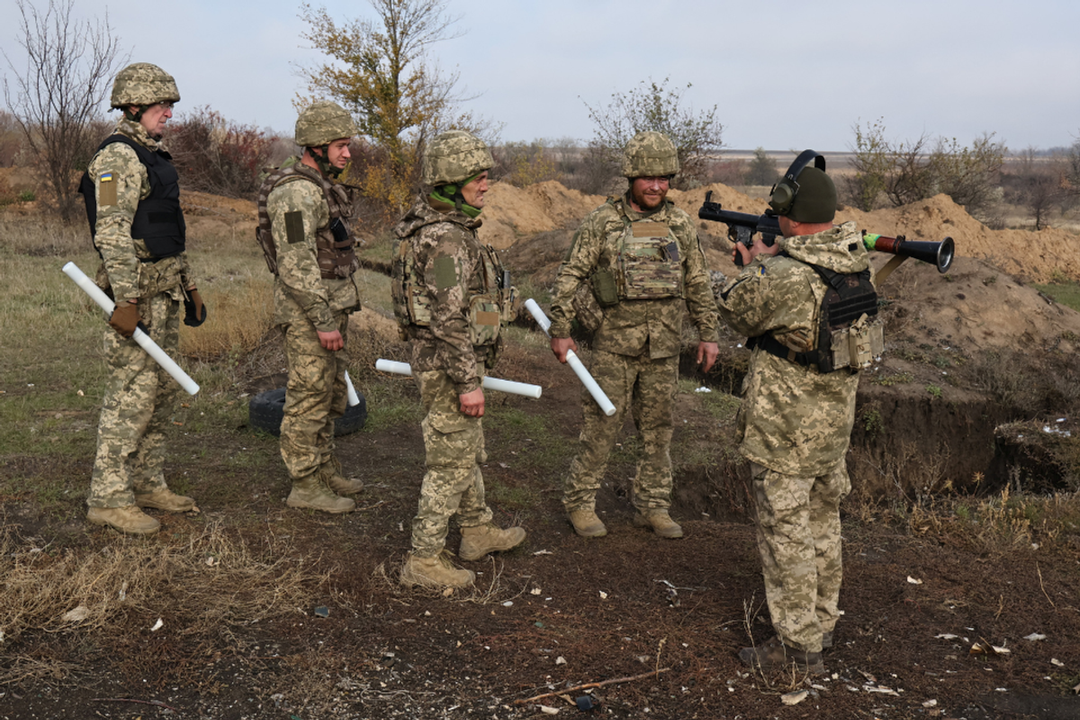 Top US Army officials make rare wartime trip to Kyiv as Trump tests new Ukraine plan