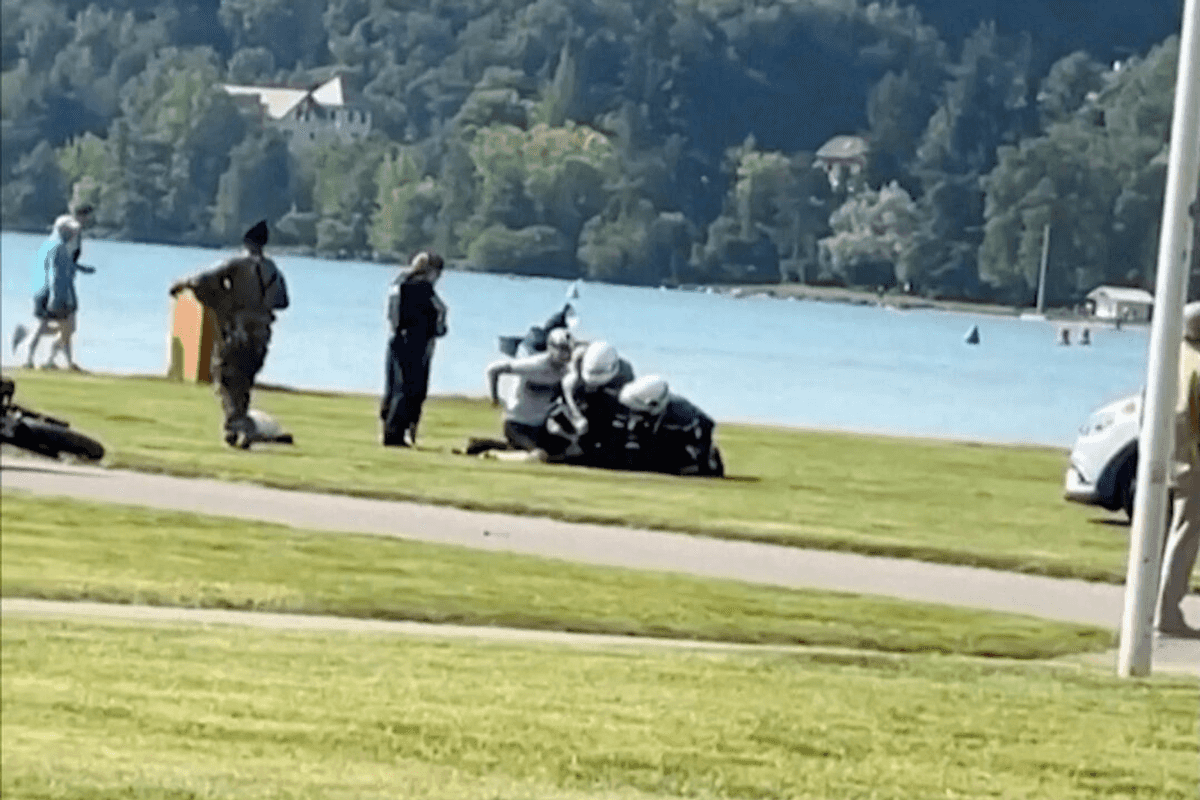 Manager held after young Israelis refused entry to French leisure park