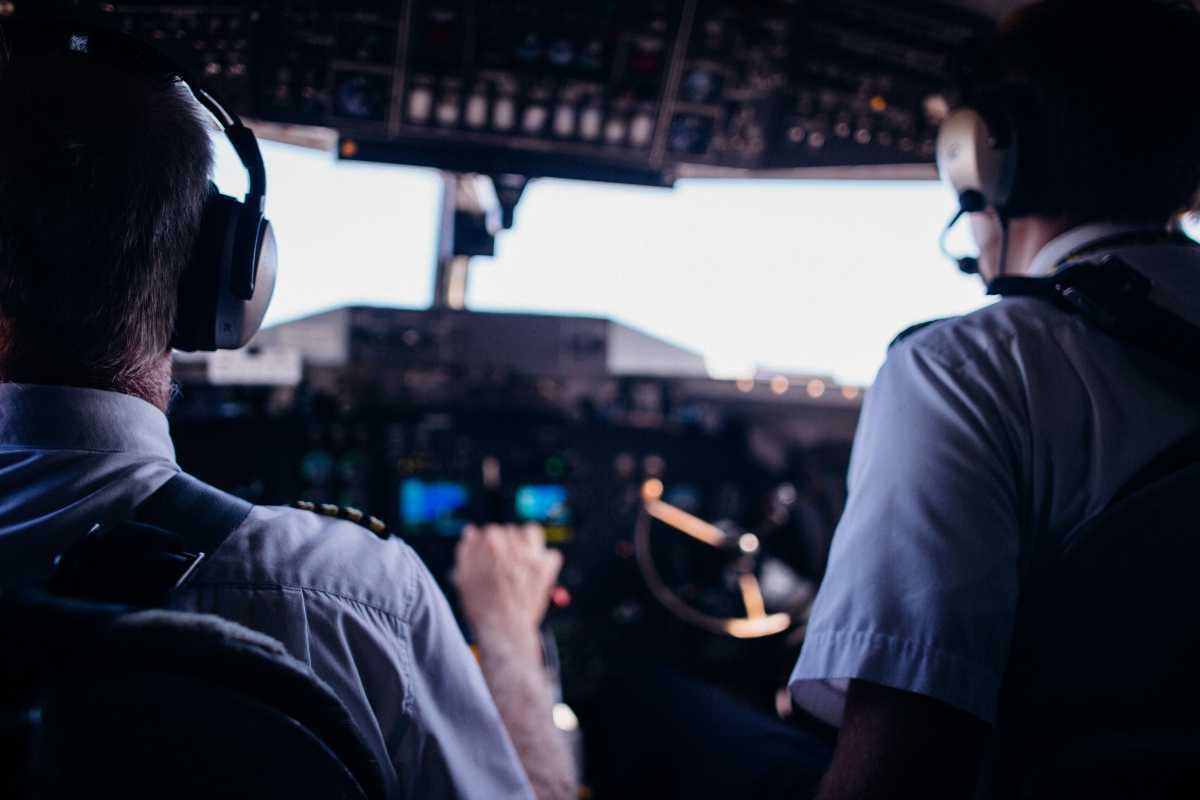 Pakistan aviation body urges reversal of 3-year foreign pilot rule