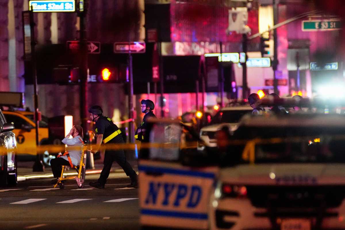 Bangladeshi immigrant officer among 5 killed in Manhattan skyscraper shooting