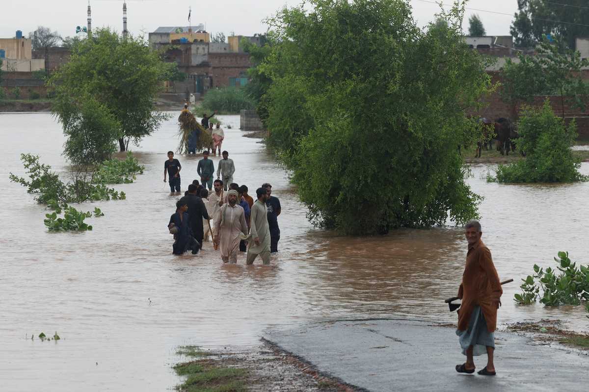 Rising rivers force evacuations of half a million in Pakistan’s Punjab