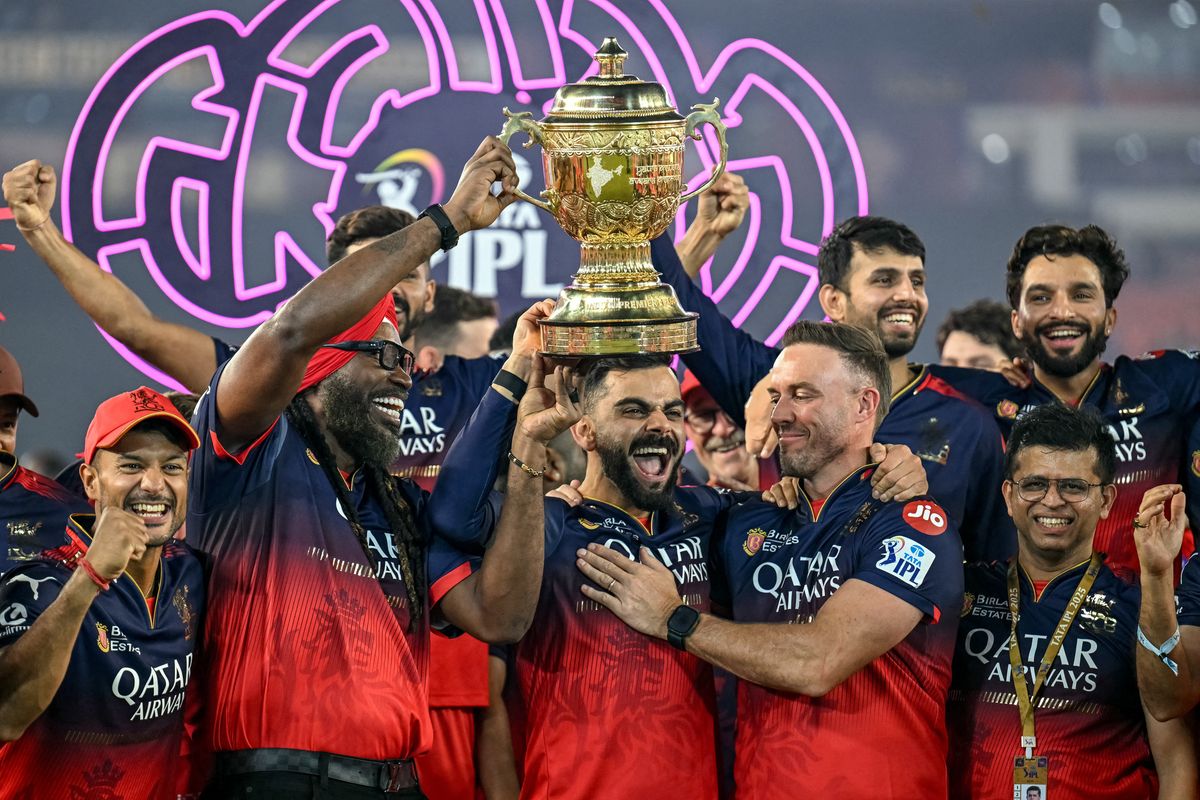 Kohli dedicates IPL title to former Bengaluru team mates de Villiers, Gayle