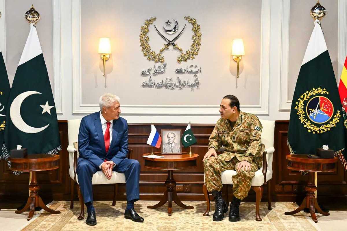 Pakistan and Russia discuss security cooperation at GHQ