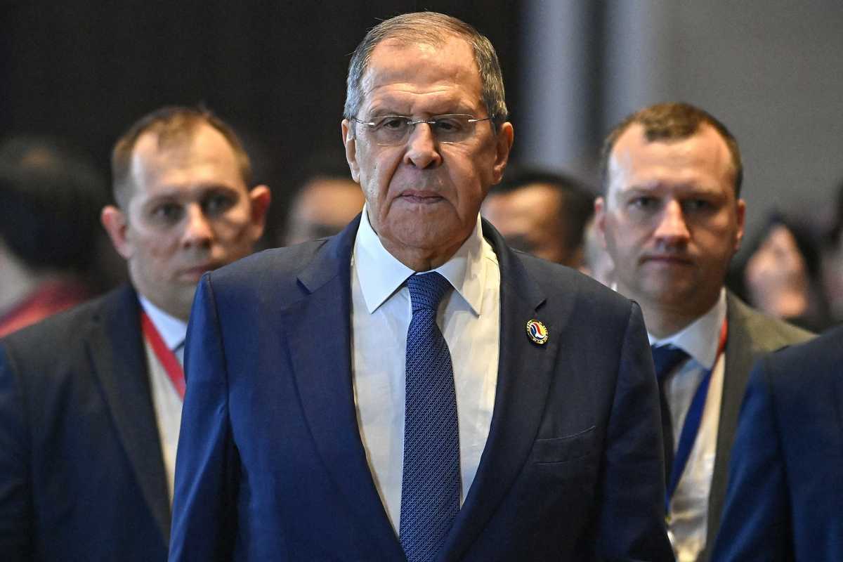 Lavrov to visit Iran as Russia looks to mediate in Middle East war