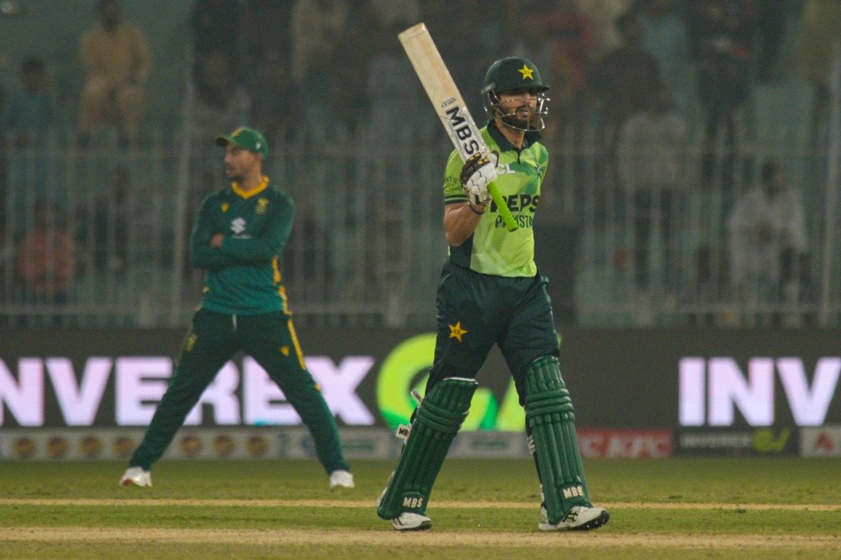 Pakistan down South Africa in first ODI after thrilling finish