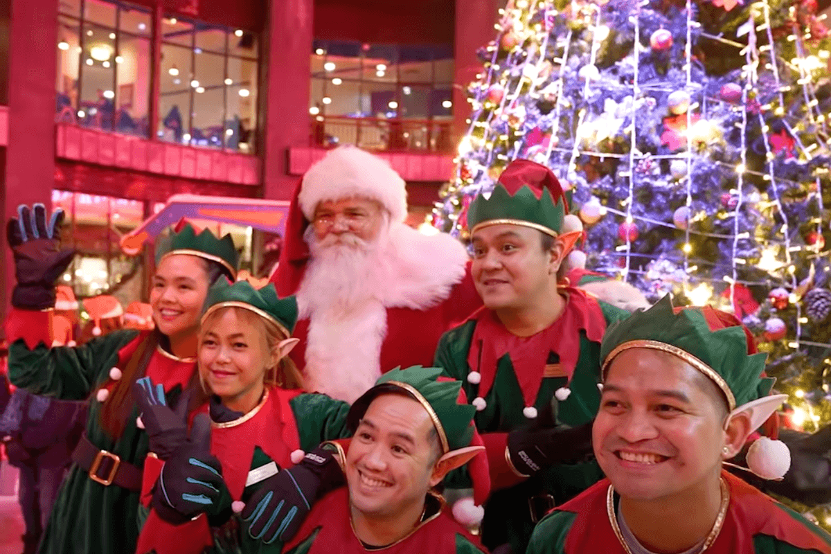 Christmas in the desert: Meet Santa Claus at Ski Dubai this season