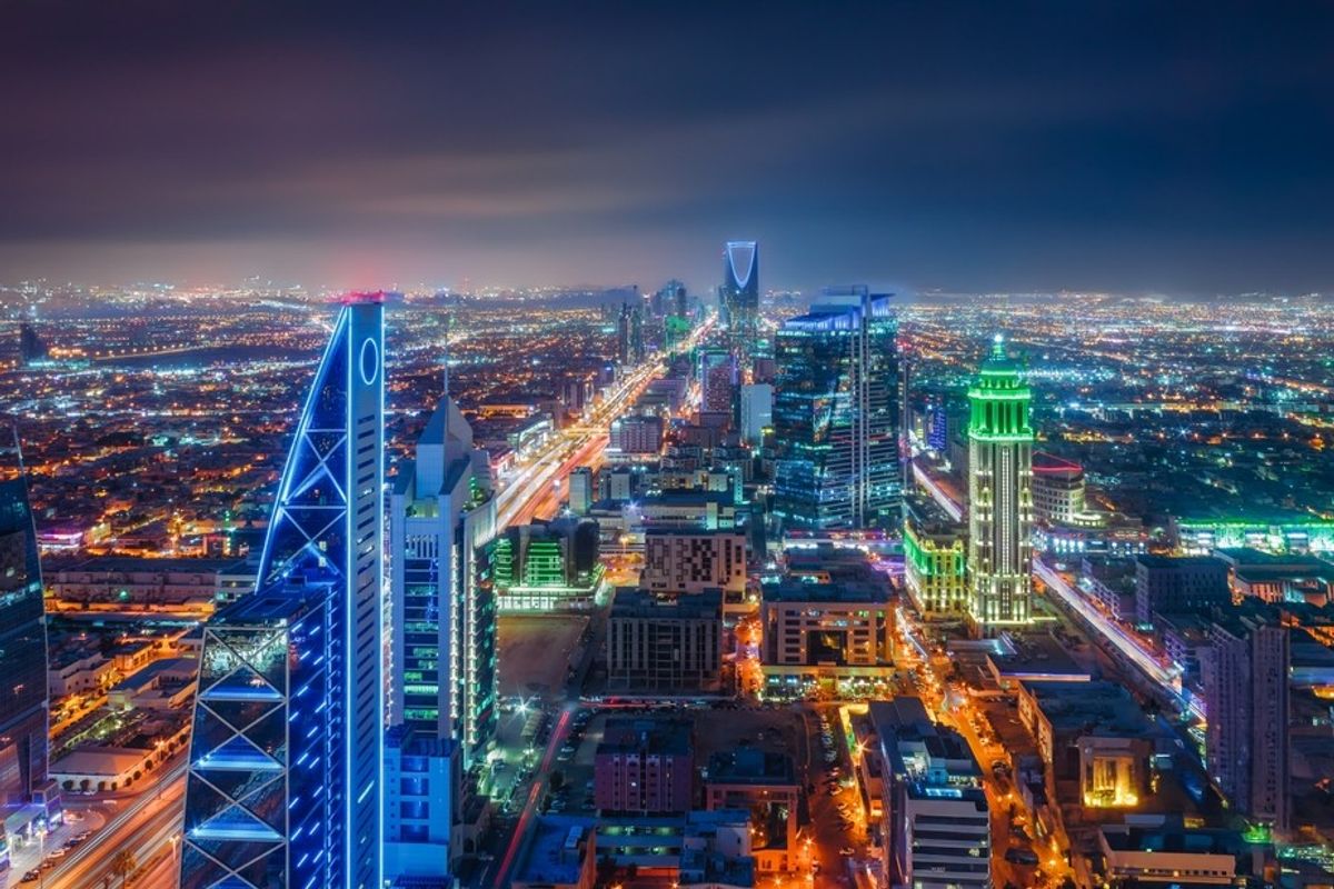 Saudi Arabia waives tax fines to support businesses