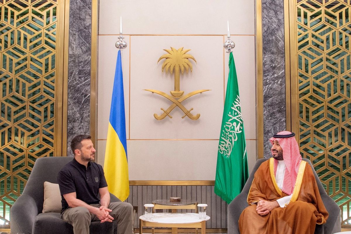 Zelensky lands in Saudi Arabia as US voices high hopes for Ukraine talks