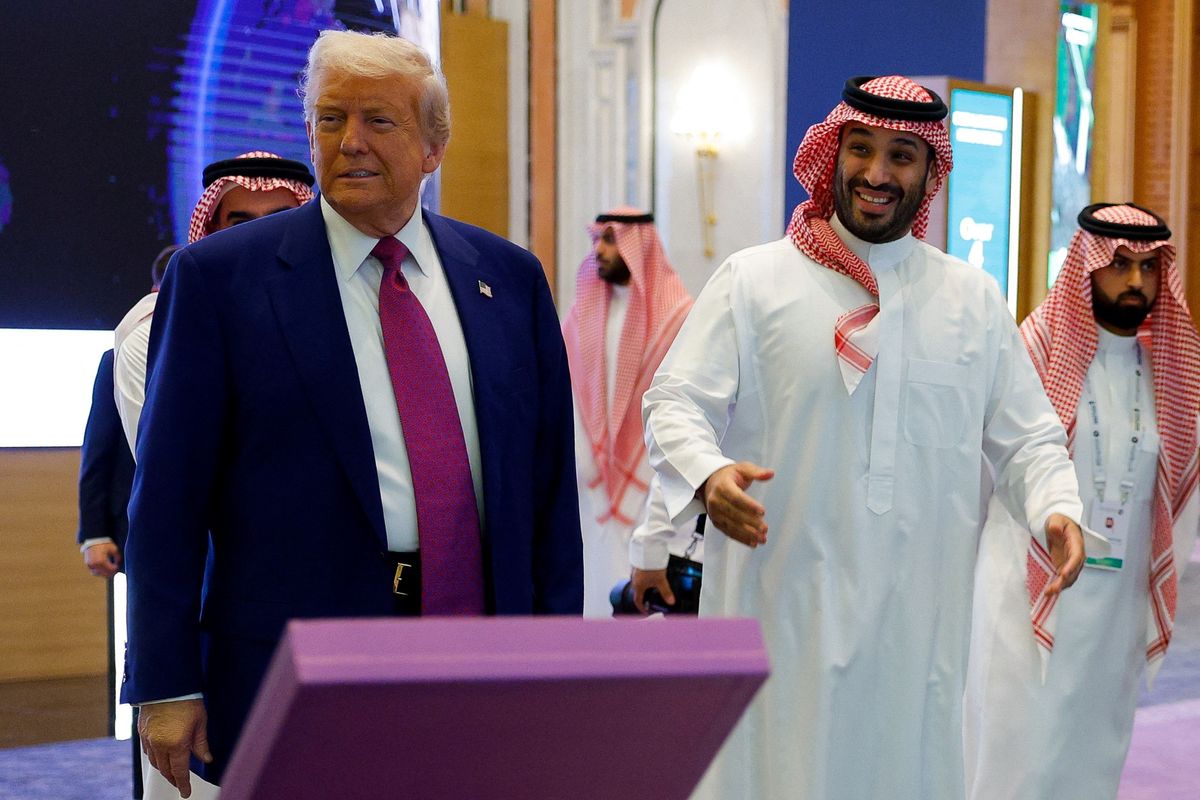 Trump lavishes praise on Saudi crown prince, signaling renewed alliance