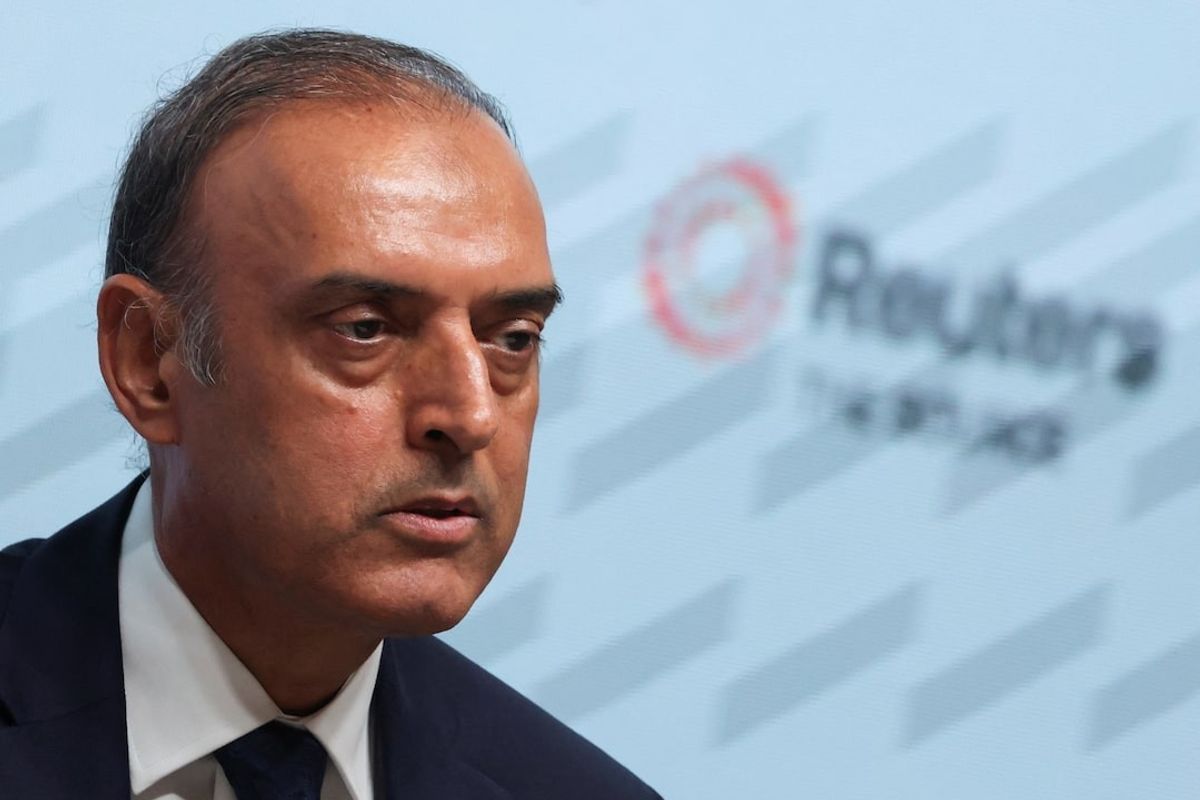 Pakistan’s central bank head defends USD buyback from market