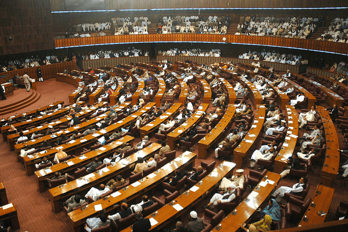 Pakistan’s parliamentary body divided over adding reproductive health to school curriculum