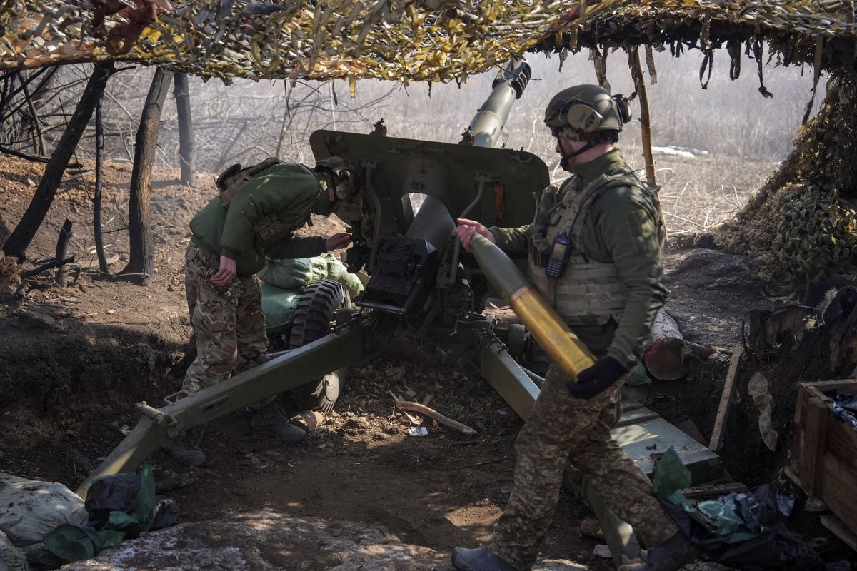 Ukraine says it will do all it can to maintain US ties after Trump pauses aid