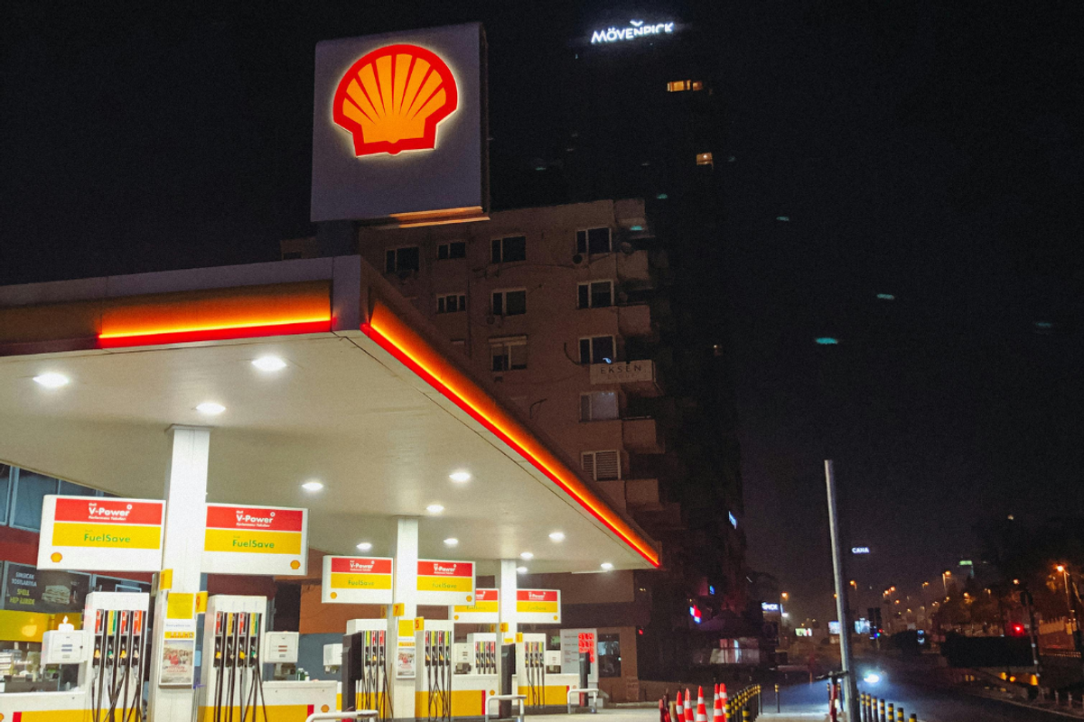 Shareholder submits complaint against Shell Pakistan's sale