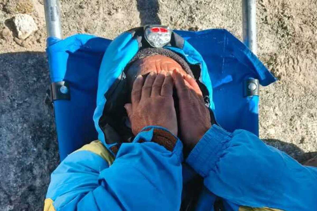 Nepali climbing guide found alive after six days missing on Everest