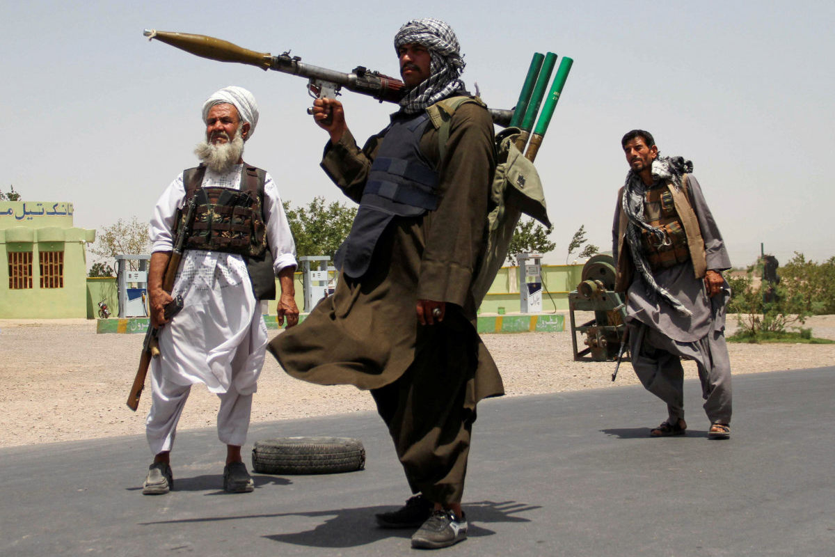 US weapons left in Afghanistan have become backbone of Taliban arsenal, report says