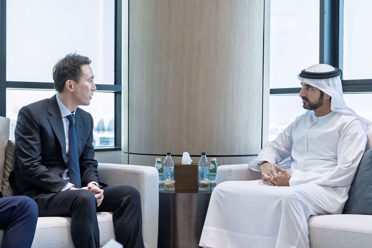 Sheikh Hamdan meets with TikTok CEO Shou Zi Chew