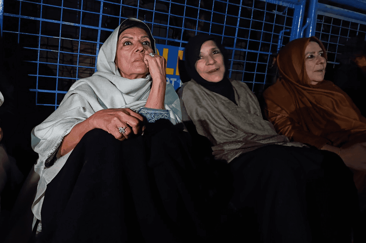 Pakistan registers case against Khan’s sisters, party activists over jail protest