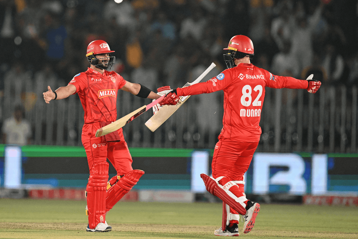 Farhan’s maiden PSL century powers United to 102-run win over Zalmi