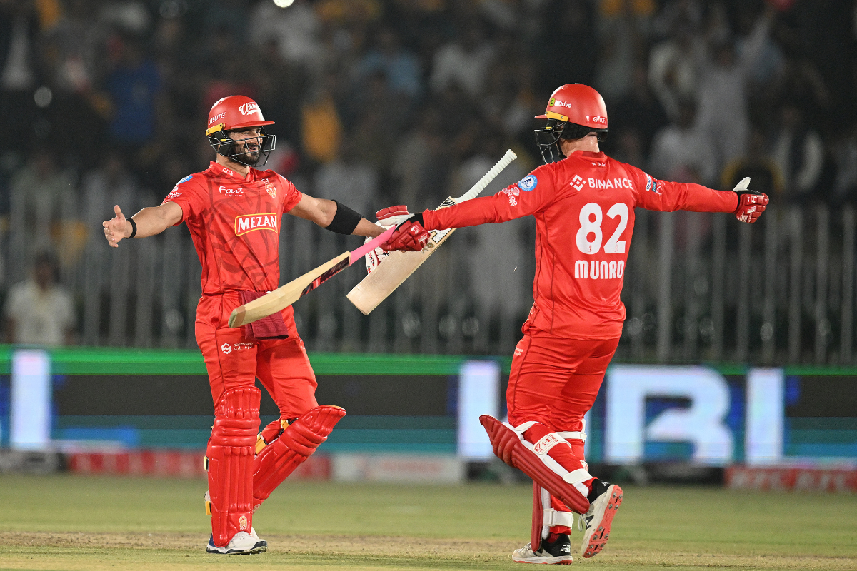 Farhan’s maiden PSL century powers United to 102-run win over Zalmi