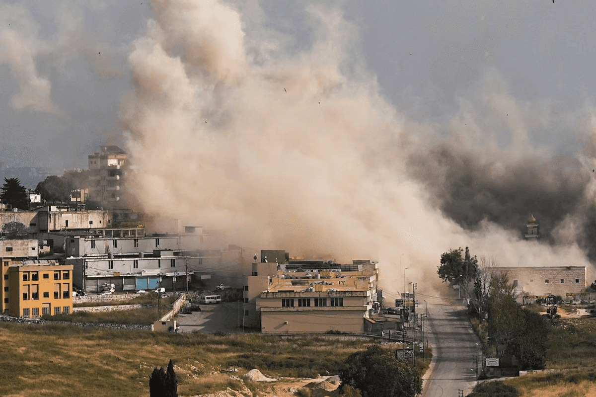 Israel says US backs striking Beirut suburbs if Hezbollah attacks