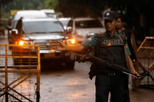 Bangladesh arrests two for trafficking locals for Russia war