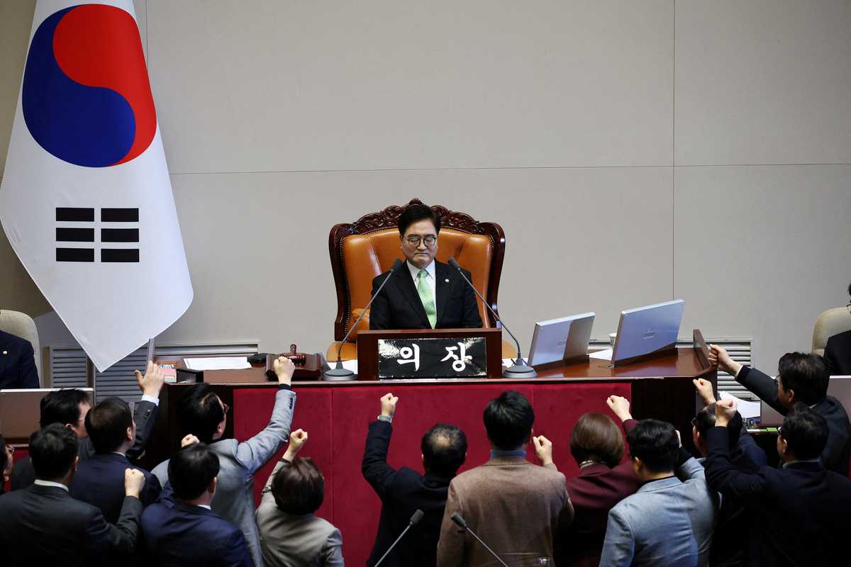 Political turmoil shakes South Korea's economy