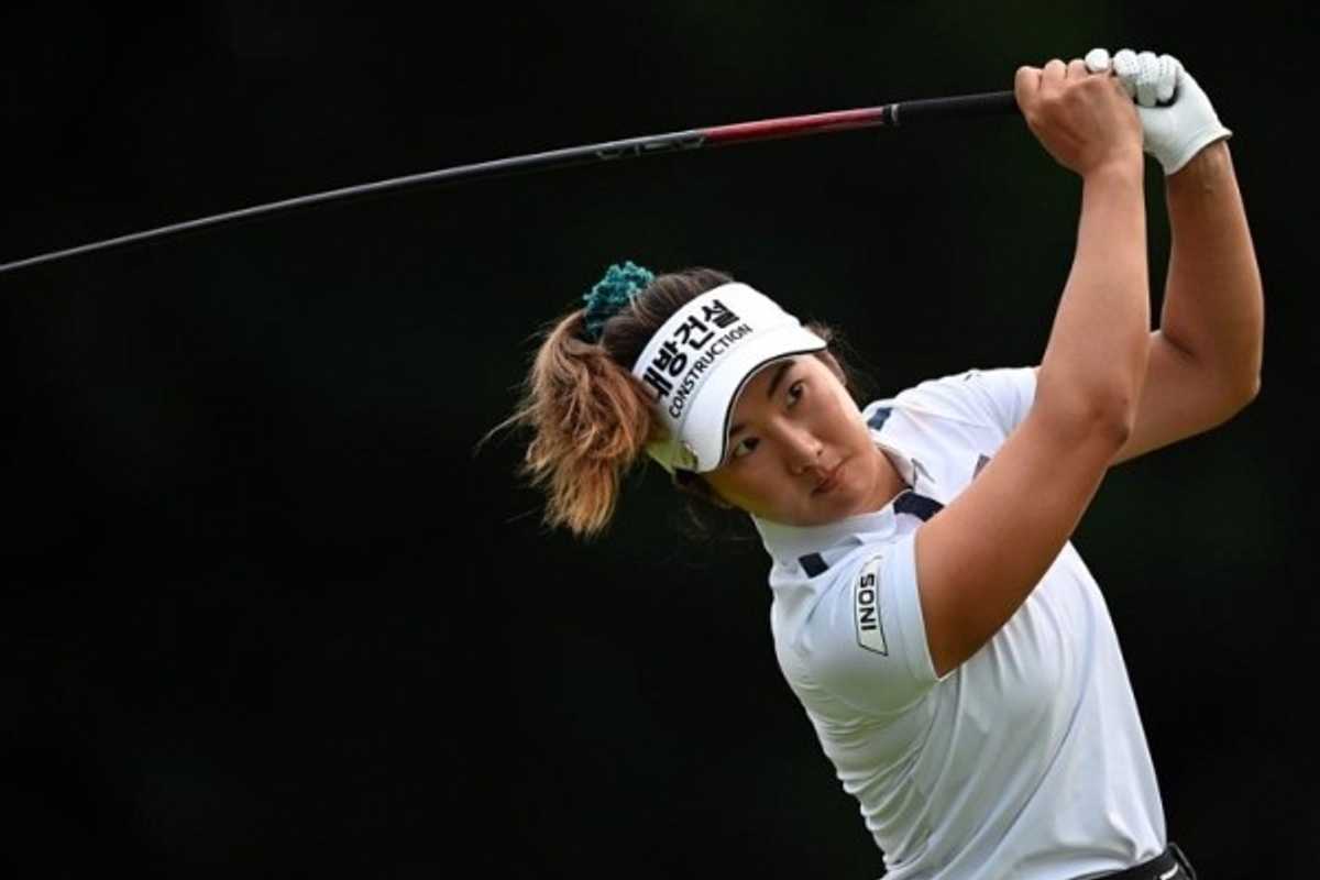 Oh wow! Former prodigy upstages big names at Australian Open