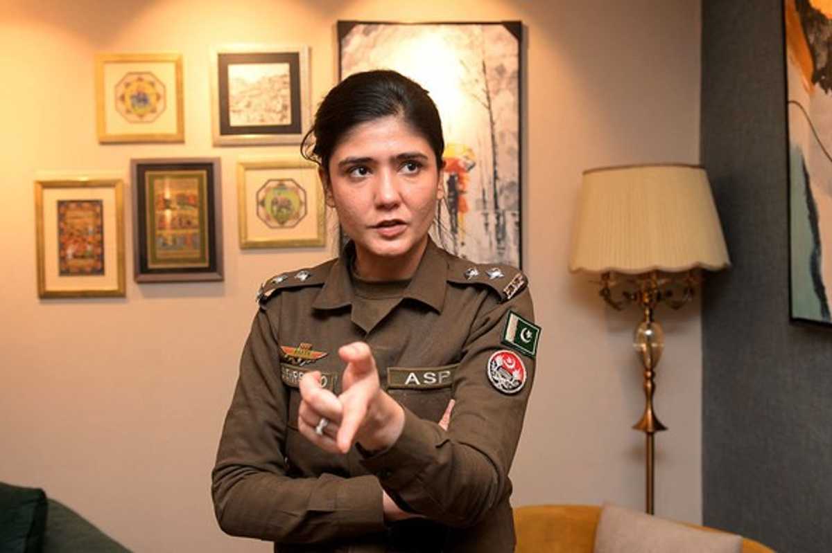 First Pakistani woman police officer selected for Asia 21 fellowship
