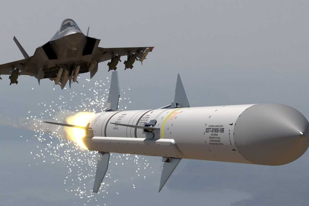 Pakistan named in new US arms contract for AMRAAM missiles