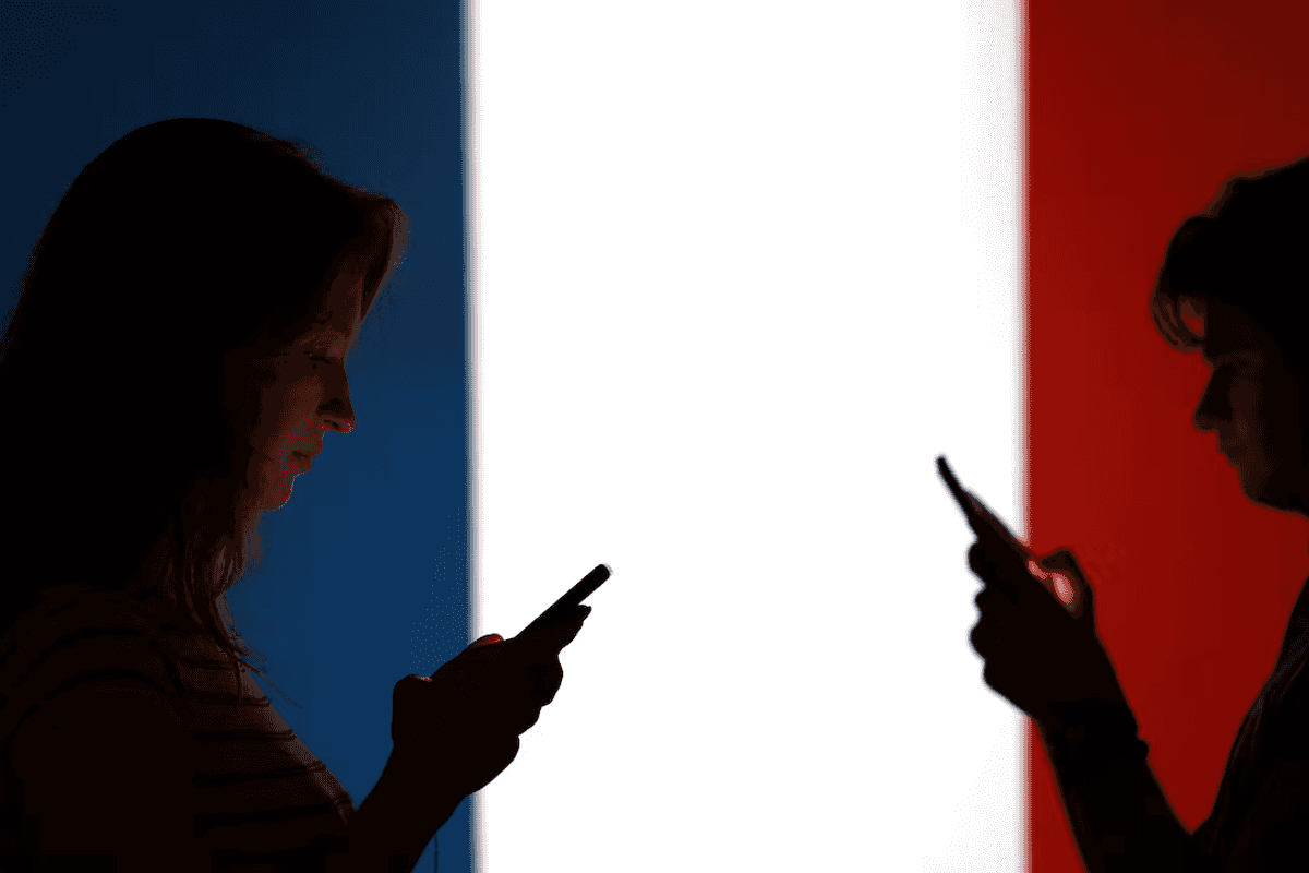 French lawmakers pass bill banning social media for under-15s