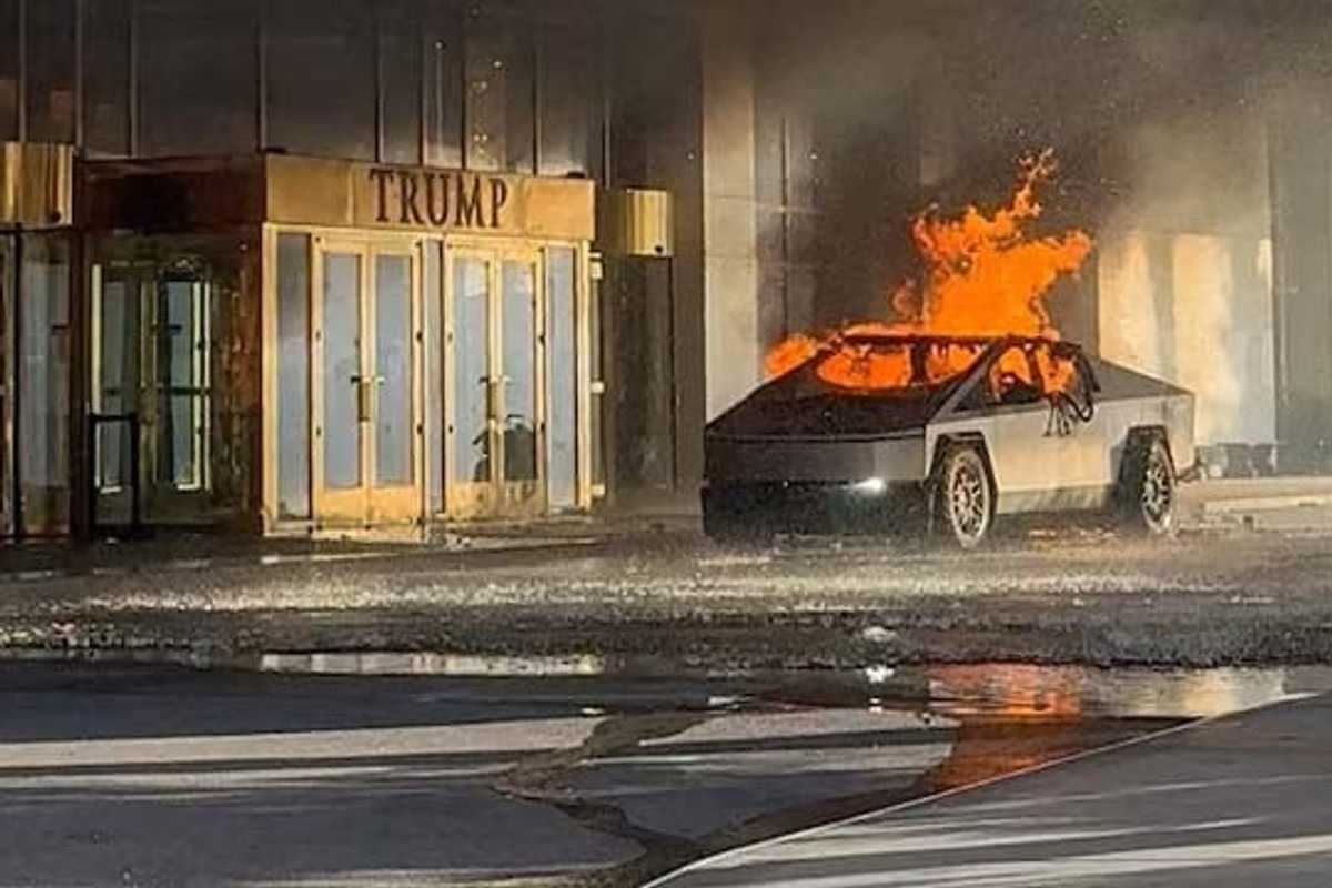 Tesla cybertruck explodes outside Trump hotel in Las Vegas, killing one