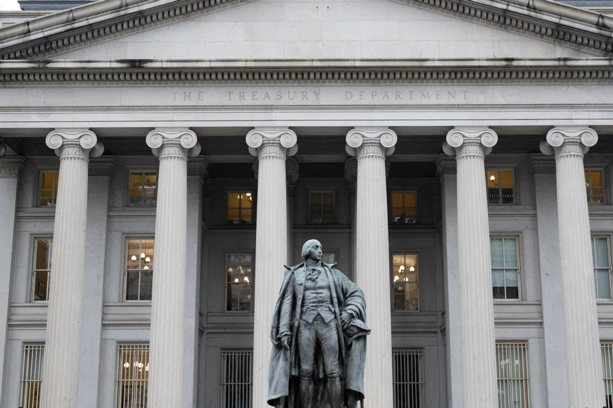 US sanctions hundreds for supporting Russian war efforts